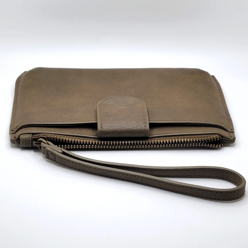 Bundle Two (2) Universal Thread Wristlet Bags